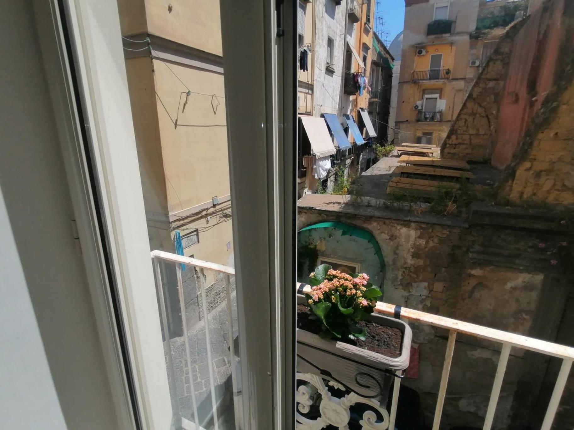 Il Vicoletto Sul Castello Apartamento Nápoles Exterior foto